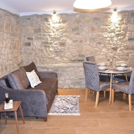 Elen'S Suites Праманта Екстериор снимка