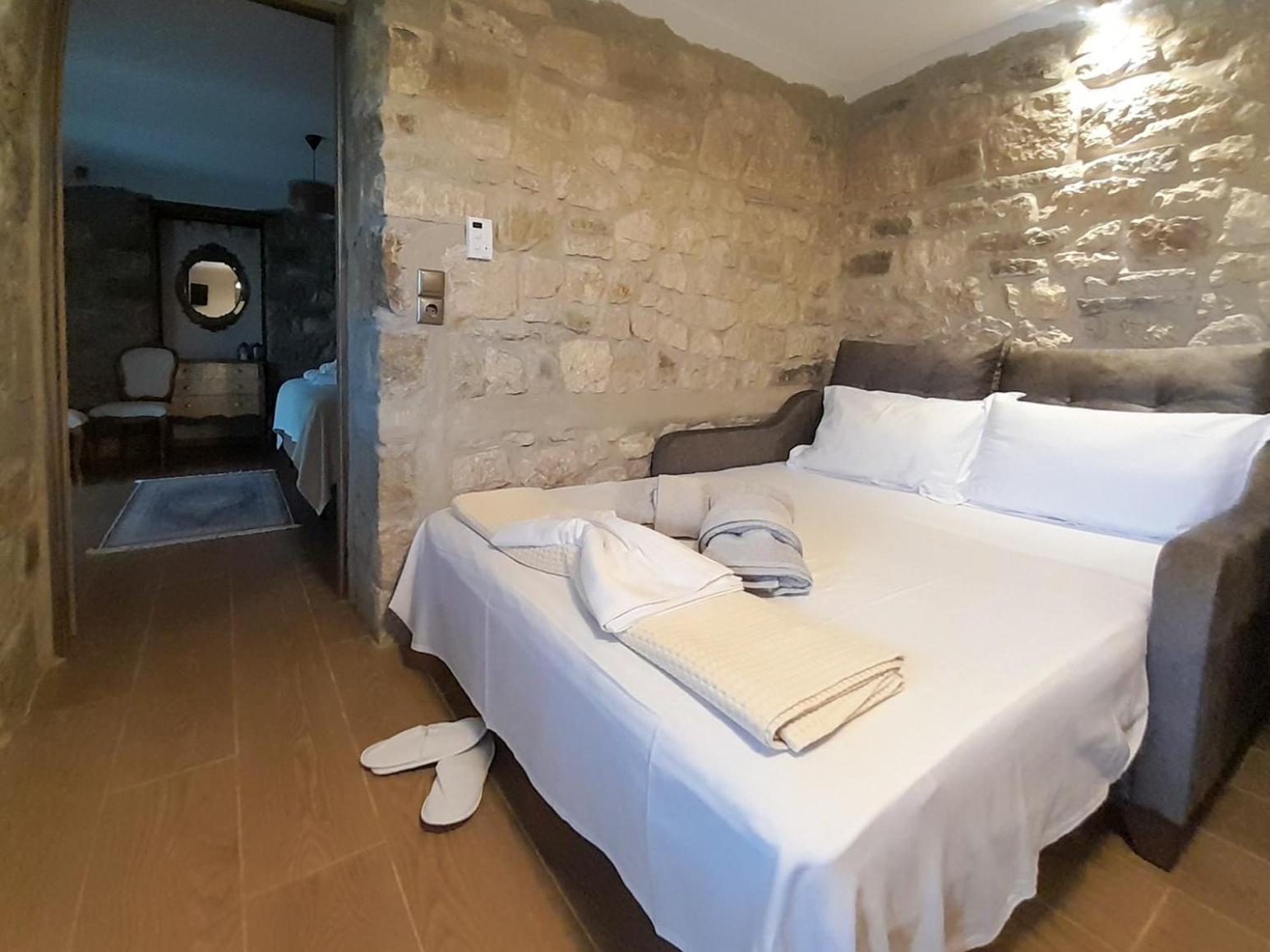 Elen'S Suites Праманта Екстериор снимка