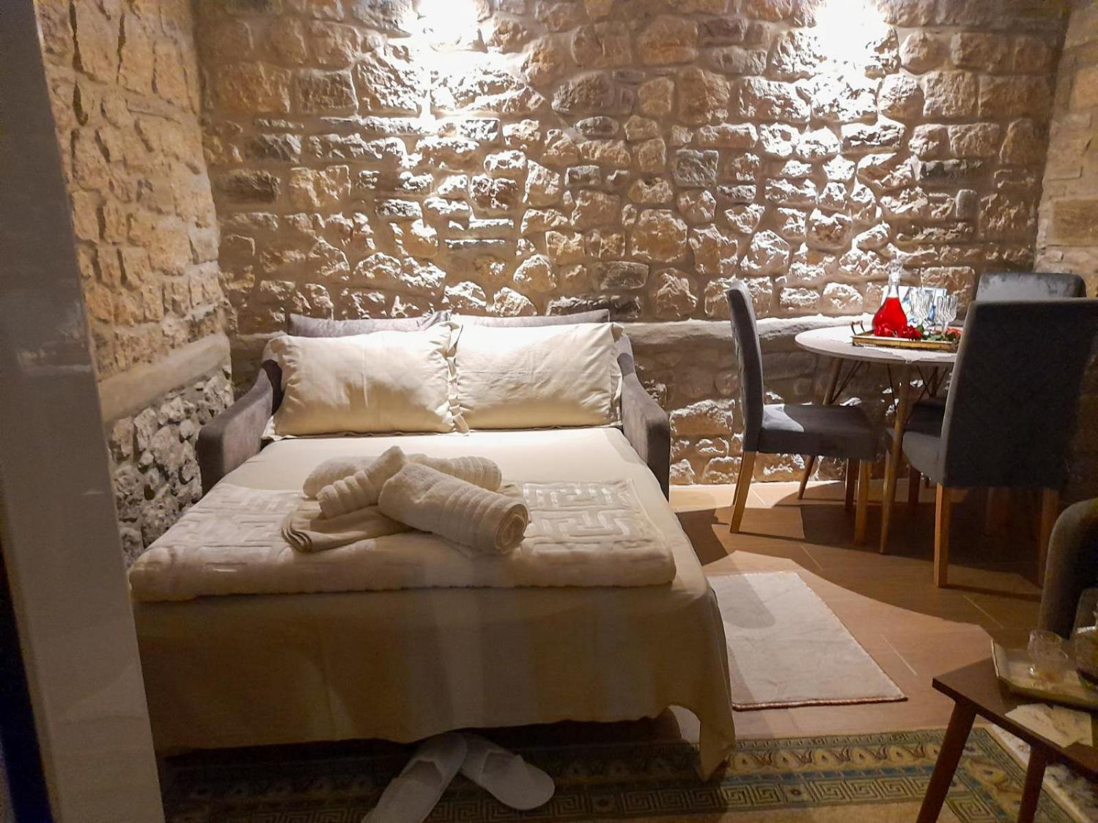 Elen'S Suites Праманта Екстериор снимка