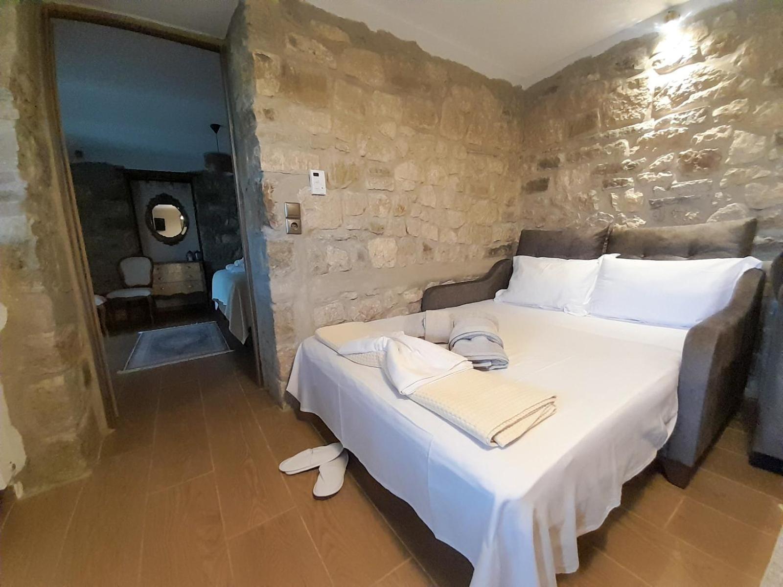 Elen'S Suites Праманта Екстериор снимка